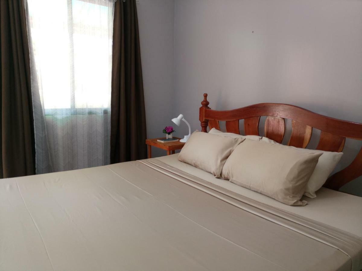 Green Park Tourist Inn Puerto Princesa Ngoại thất bức ảnh