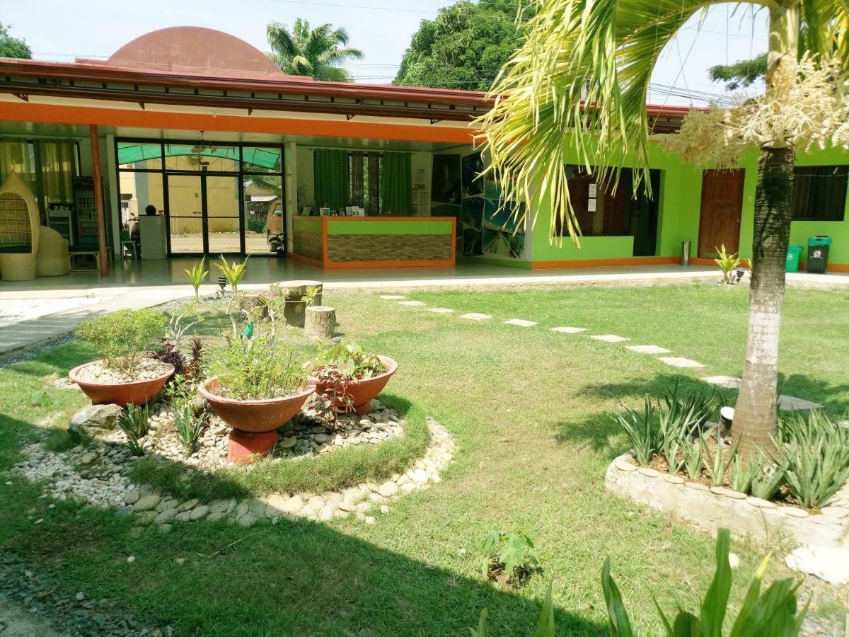 Green Park Tourist Inn Puerto Princesa Ngoại thất bức ảnh