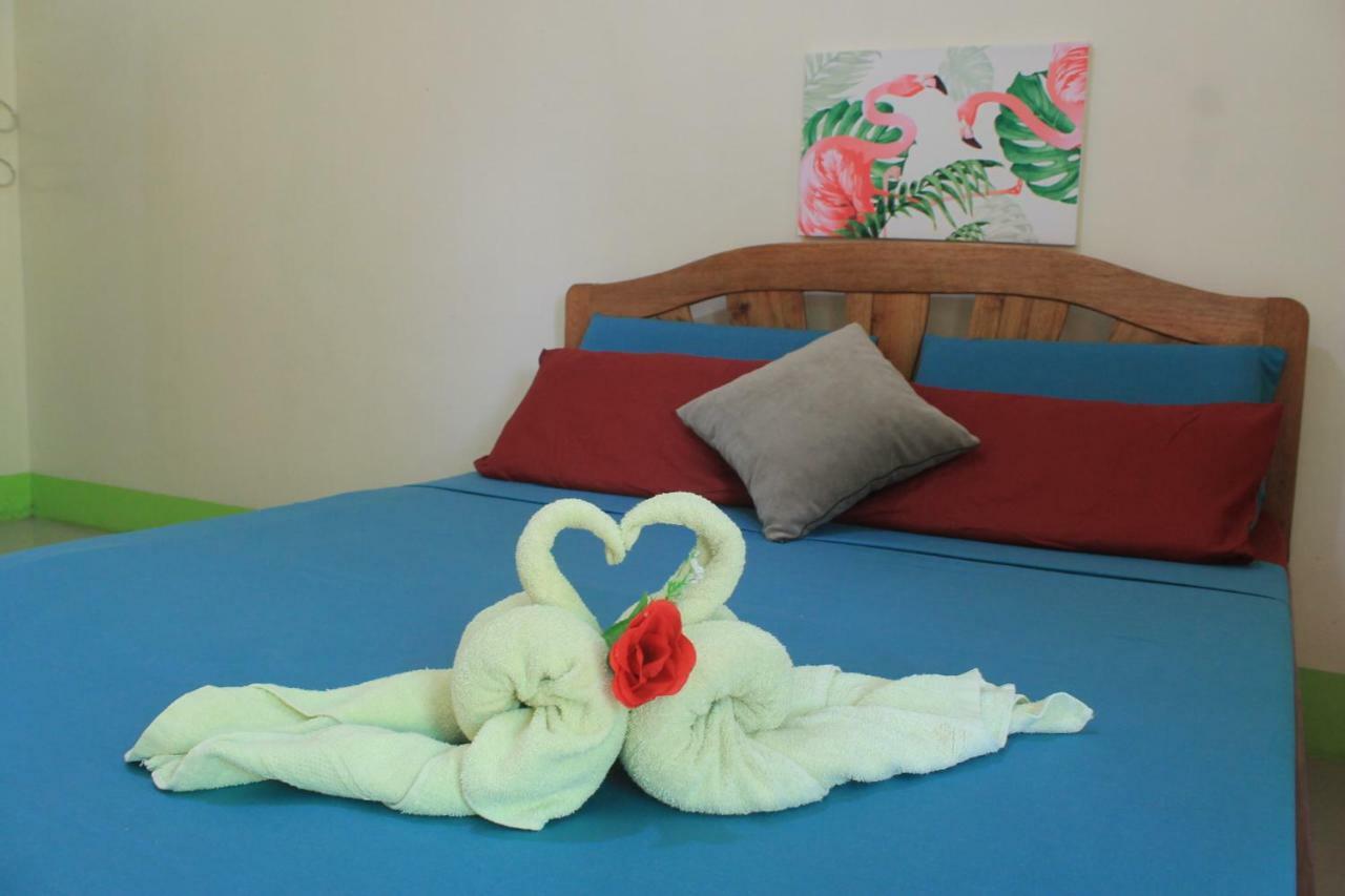 Green Park Tourist Inn Puerto Princesa Ngoại thất bức ảnh