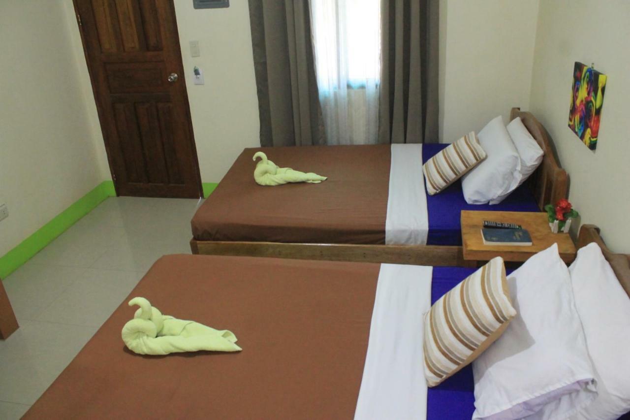 Green Park Tourist Inn Puerto Princesa Ngoại thất bức ảnh