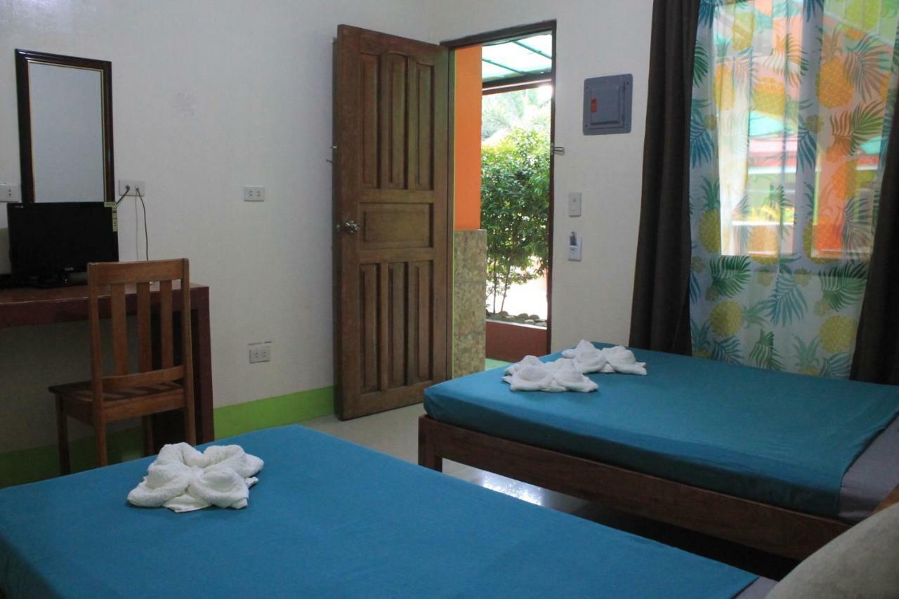 Green Park Tourist Inn Puerto Princesa Ngoại thất bức ảnh