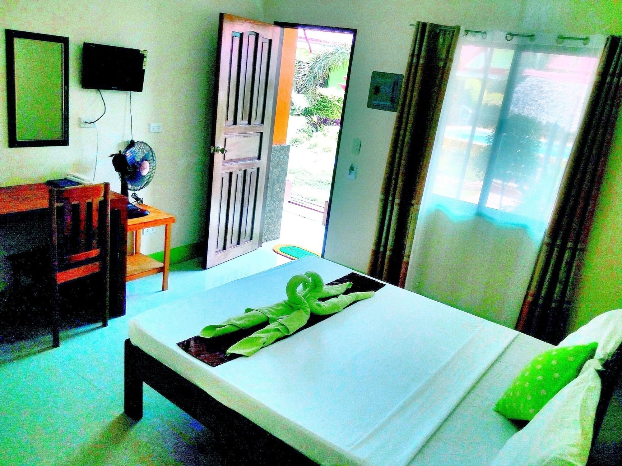 Green Park Tourist Inn Puerto Princesa Ngoại thất bức ảnh